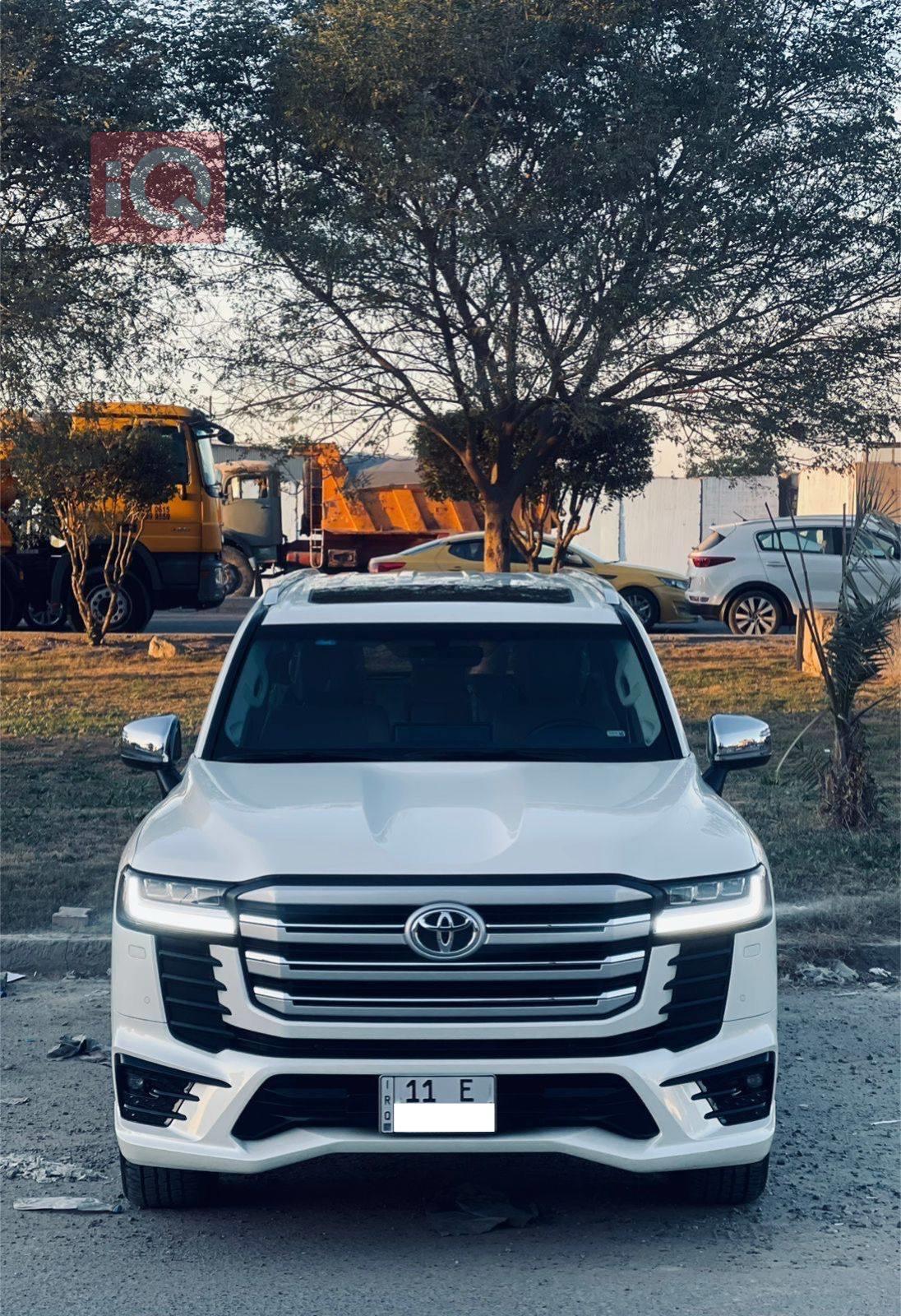 تويوتا لاندكروزر